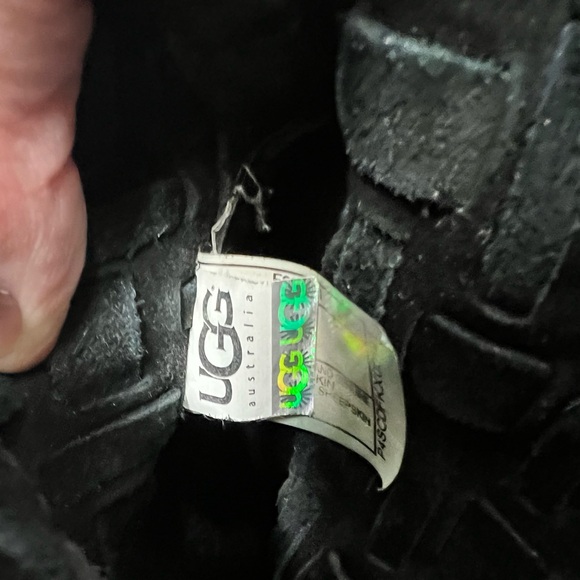 UGG Lynnea Arroyo Weave Boot Size 8, Black Suede - Picture 8 of 9